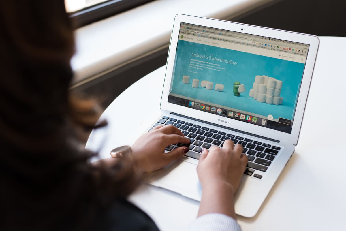 Mājaslapas izveide 2026 — moderna web izstrāde Latvijas uzņēmumam